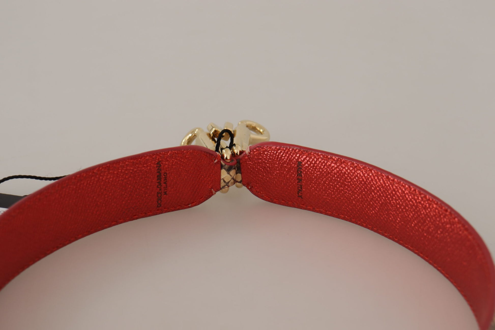 Schultergurt aus exotischem Leder mit Kristallen in Beige