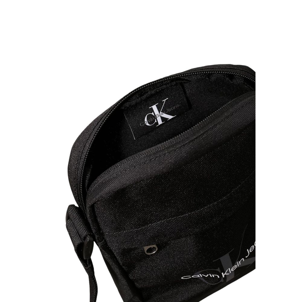 Schwarze Messenger-Tasche aus recyceltem Polyester