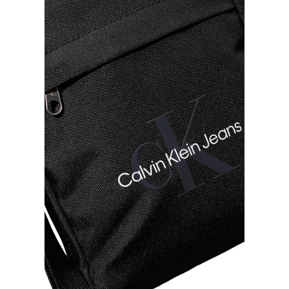 Schwarze Messenger-Tasche aus recyceltem Polyester