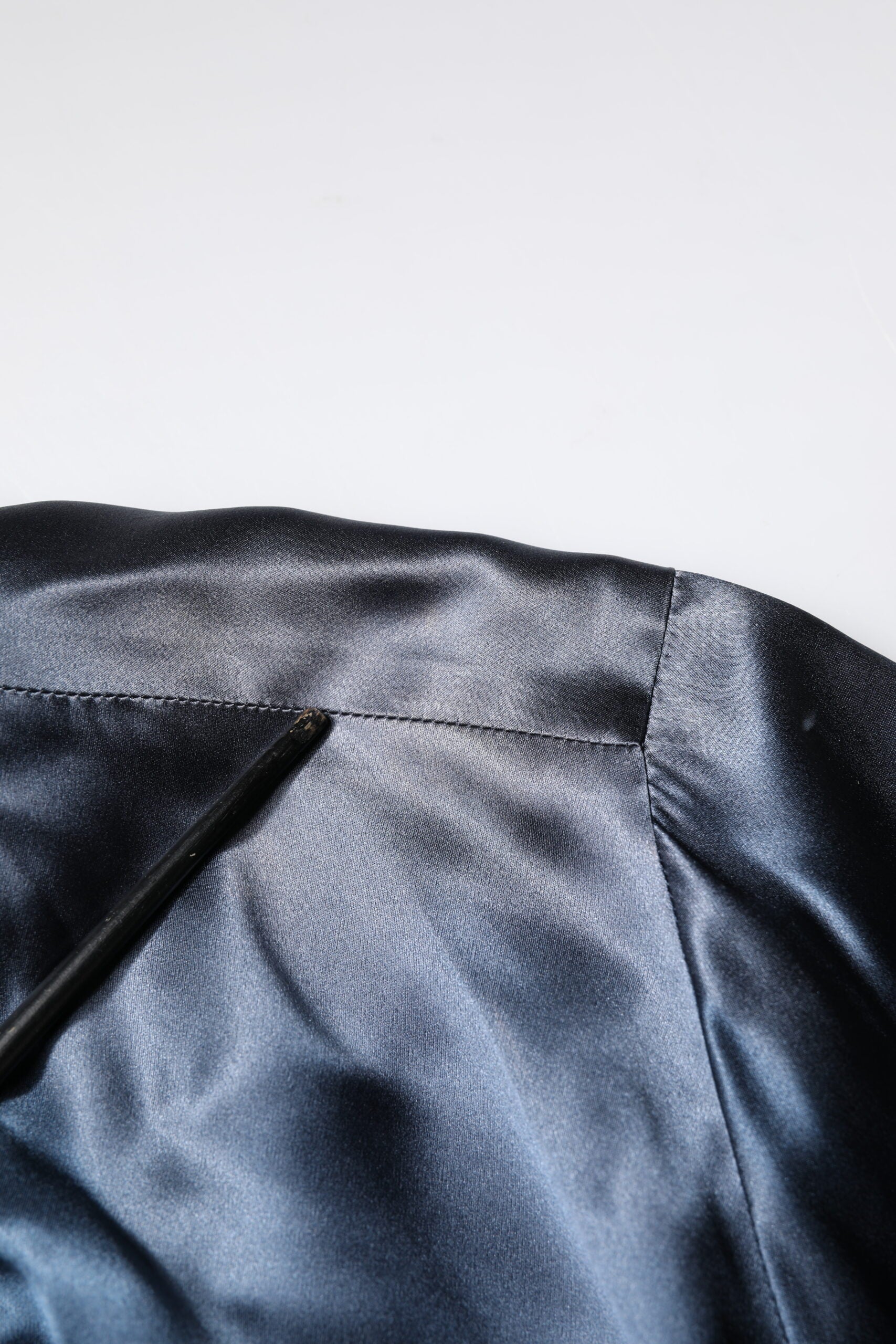 Blaue, einfarbige Seidenjacke für Herren