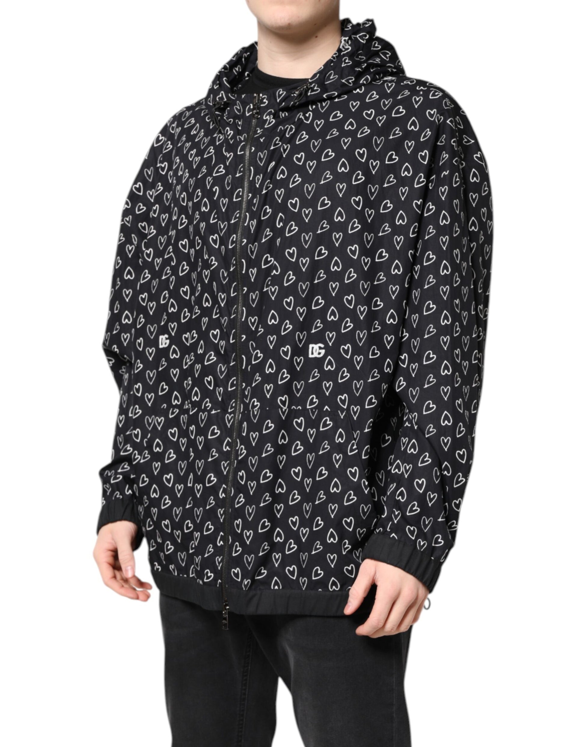 Schwarze Windjacke mit Kapuze und Herz-Print