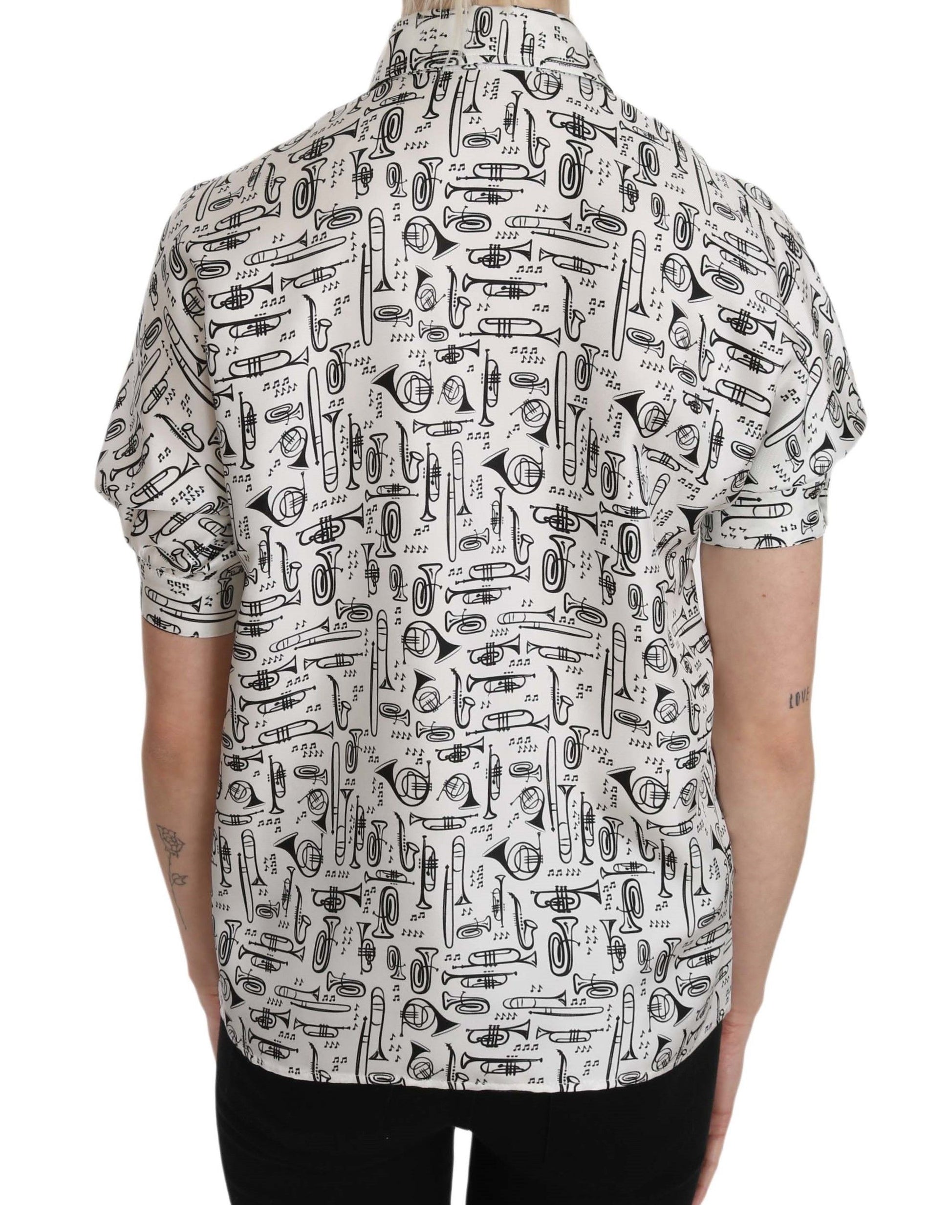 Seidenbluse mit Trompetendruck und Knopfleiste vorne
