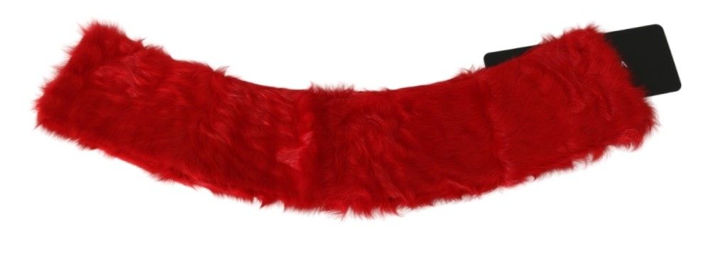 Roter Pelzkragen-Wickelschal aus Lammfell