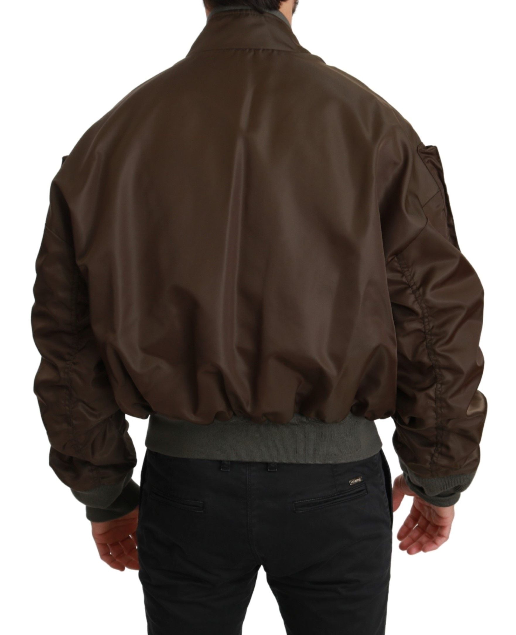 Braune Jacke mit Perlenbesatz und Kronen-Totenkopf-Logo