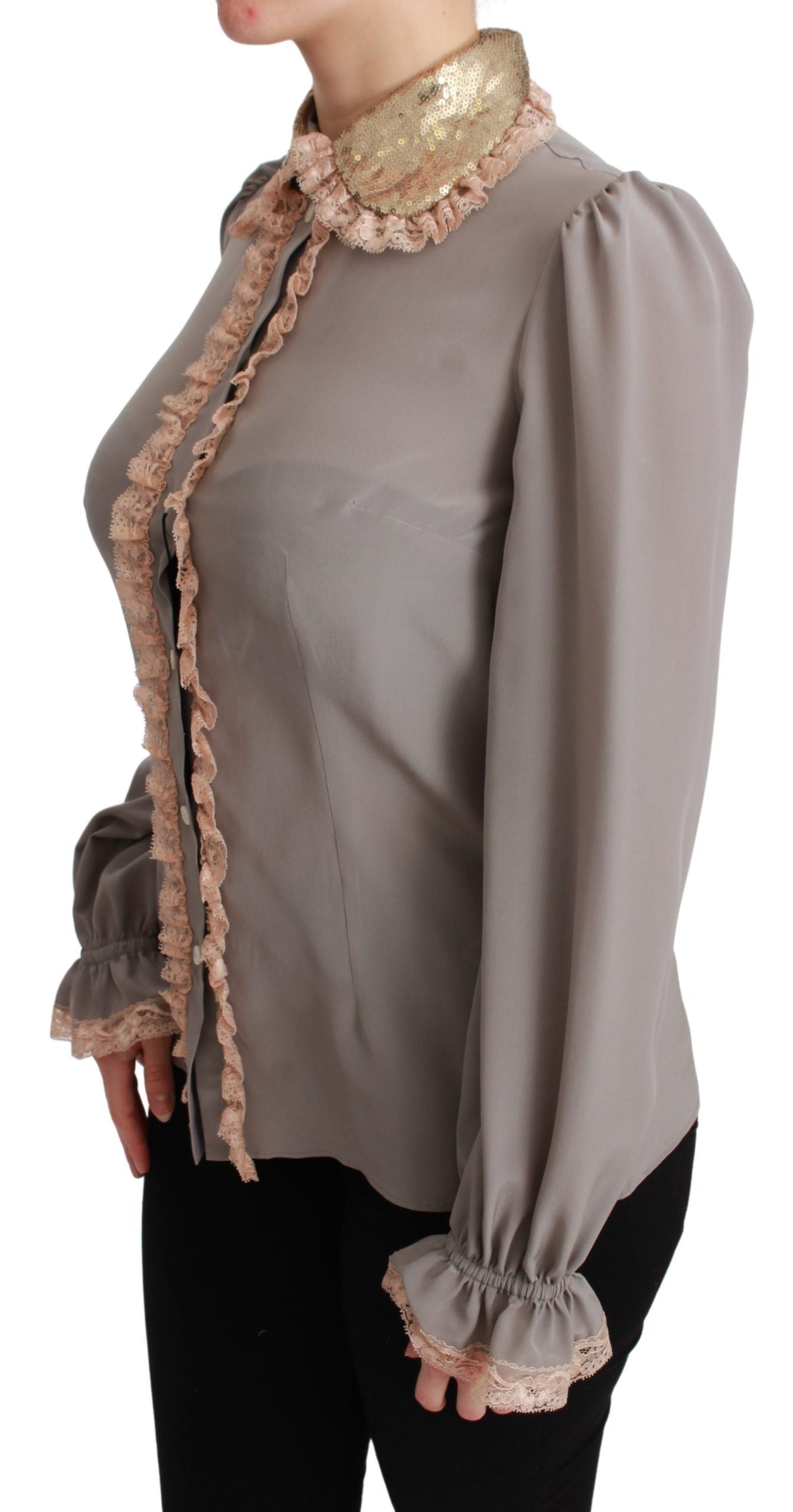 Graue Seidenbluse mit goldenen Pailletten und Spitze