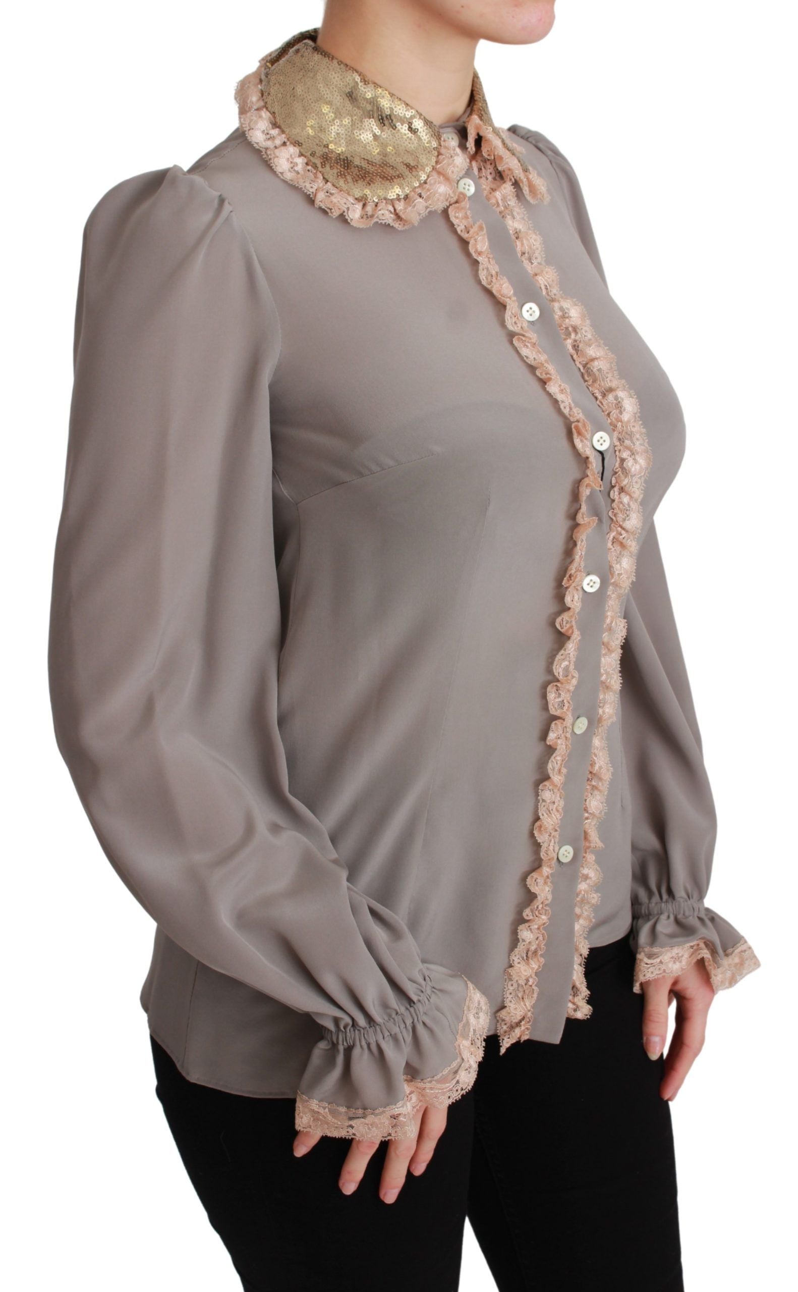 Graue Seidenbluse mit goldenen Pailletten und Spitze