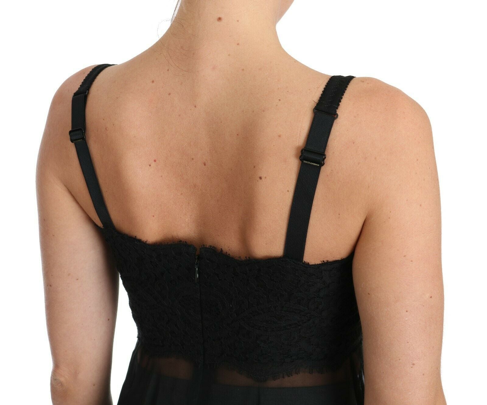 Schwarzes Seidenspitzenkleid, Chemise-Dessous