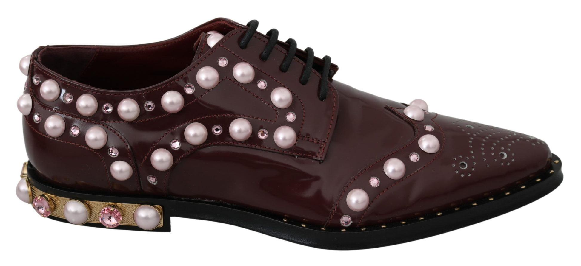 Bordeauxrote Lederschuhe mit Kristallperlen
