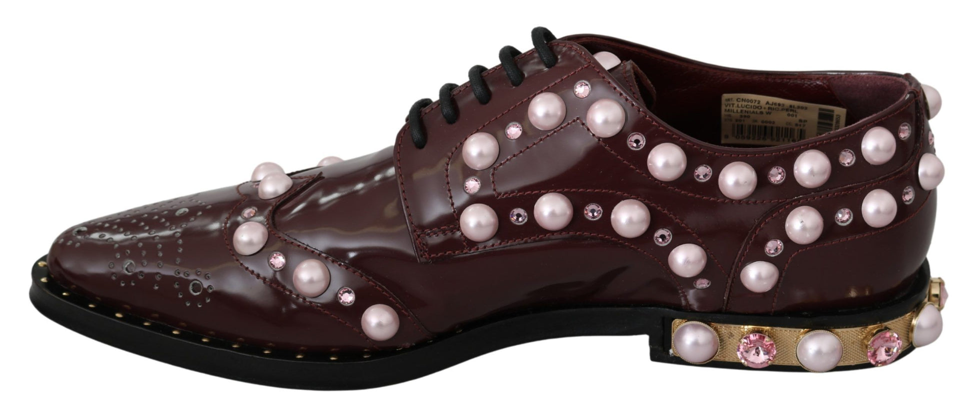 Bordeauxrote Lederschuhe mit Kristallperlen