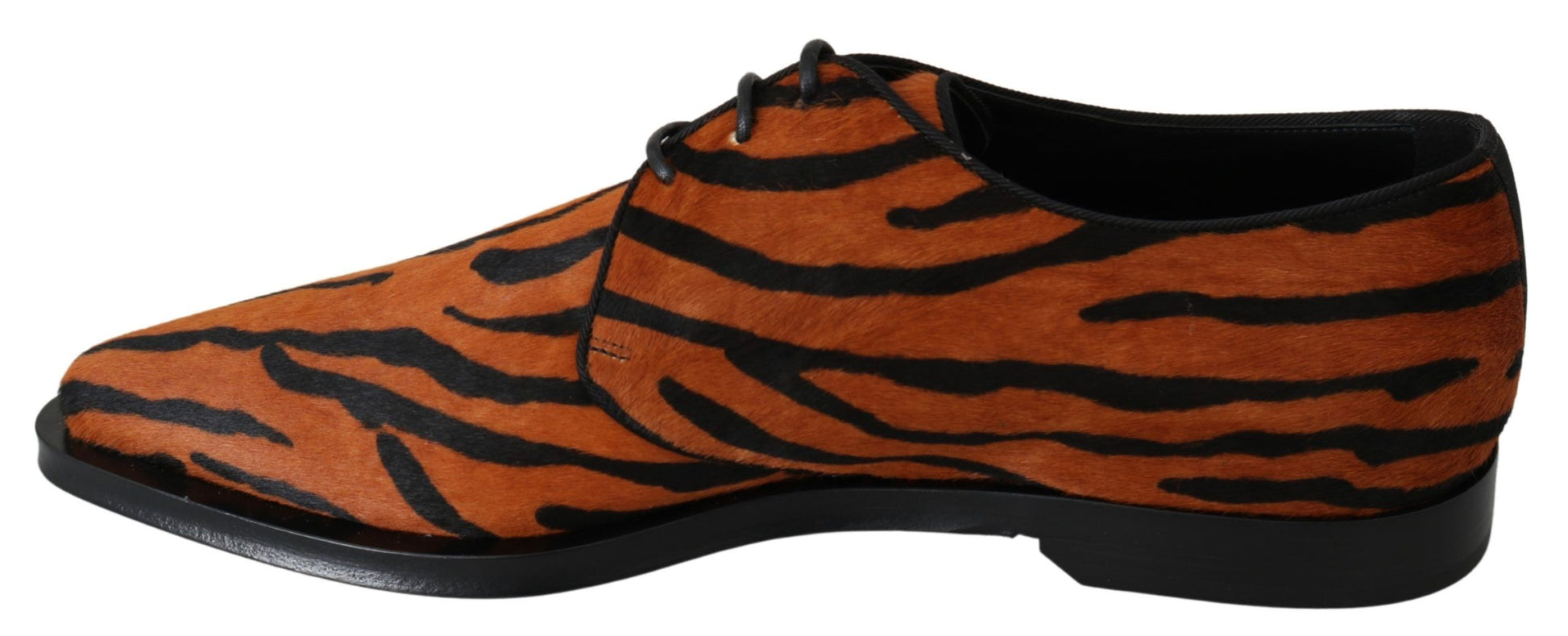 Orangefarbene Broque-Schuhe mit Ponyhaar