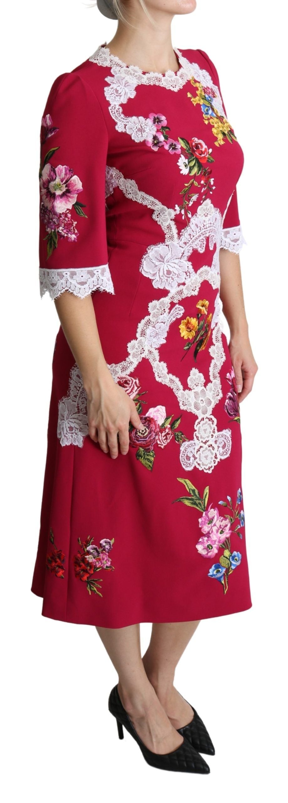 Rotes Midi-Etuikleid mit Blumenstickerei