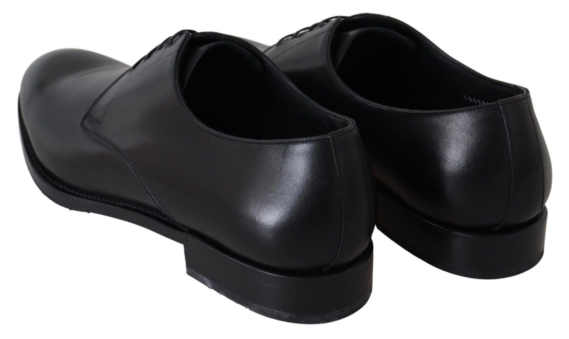 Handgefertigte Schuhe aus schwarzem Leder von SARTORIA