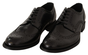 Schwarze Oxford-Schuhe aus Leder mit Flügelkappe
