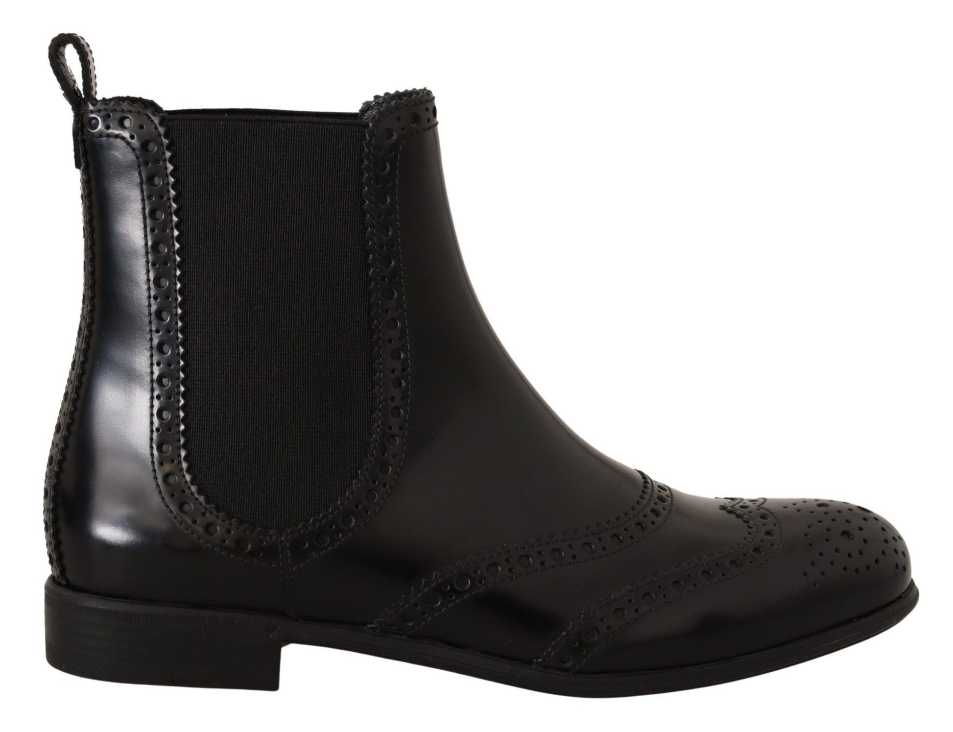 Schwarze, knöchelhohe, flache Stiefel aus Leder