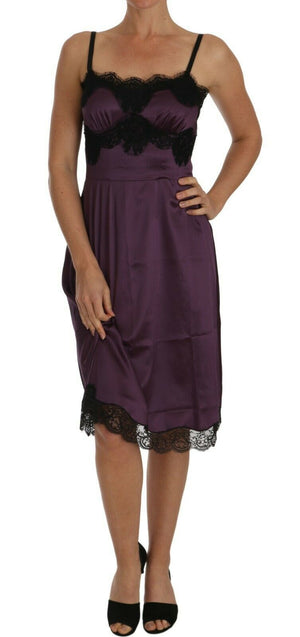 Lila Seidenstretch A-Linien-Kleid mit schwarzer Spitze