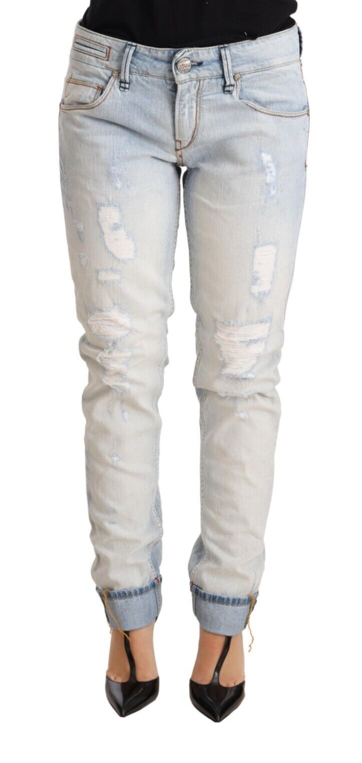 Hellblaue Jeanshose aus Baumwolle mit umgeschlagenem Saum im Used-Look