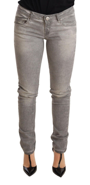 Hellgraue Jeanshose aus gewaschener Baumwolle im Slim Fit