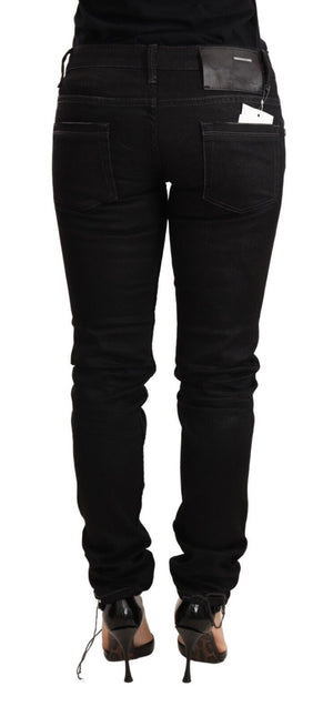 Schwarze Jeans aus gewaschener Baumwolle im Slim Fit mit niedriger Taille
