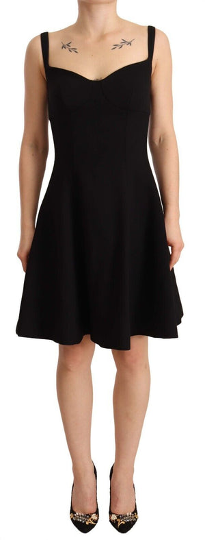 Schwarzes Fit Flare-Etuikleid aus Wollstretch