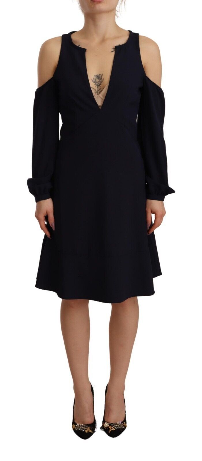 Schwarzes A-Linien-Kleid mit langen Ärmeln und offener Schulter