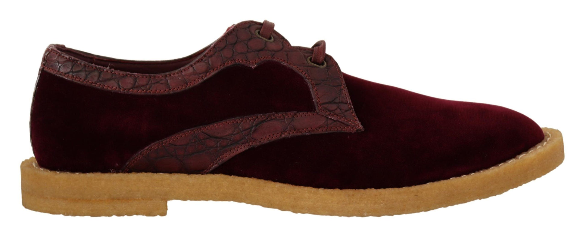 Bordeauxrote Samtschuhe aus exotischem Leder