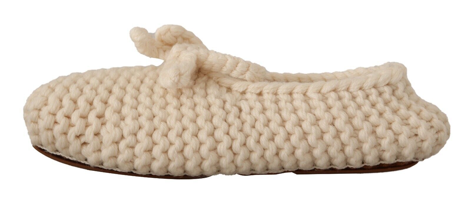 Weiße Ballerinas zum Hineinschlüpfen aus Wollstrick