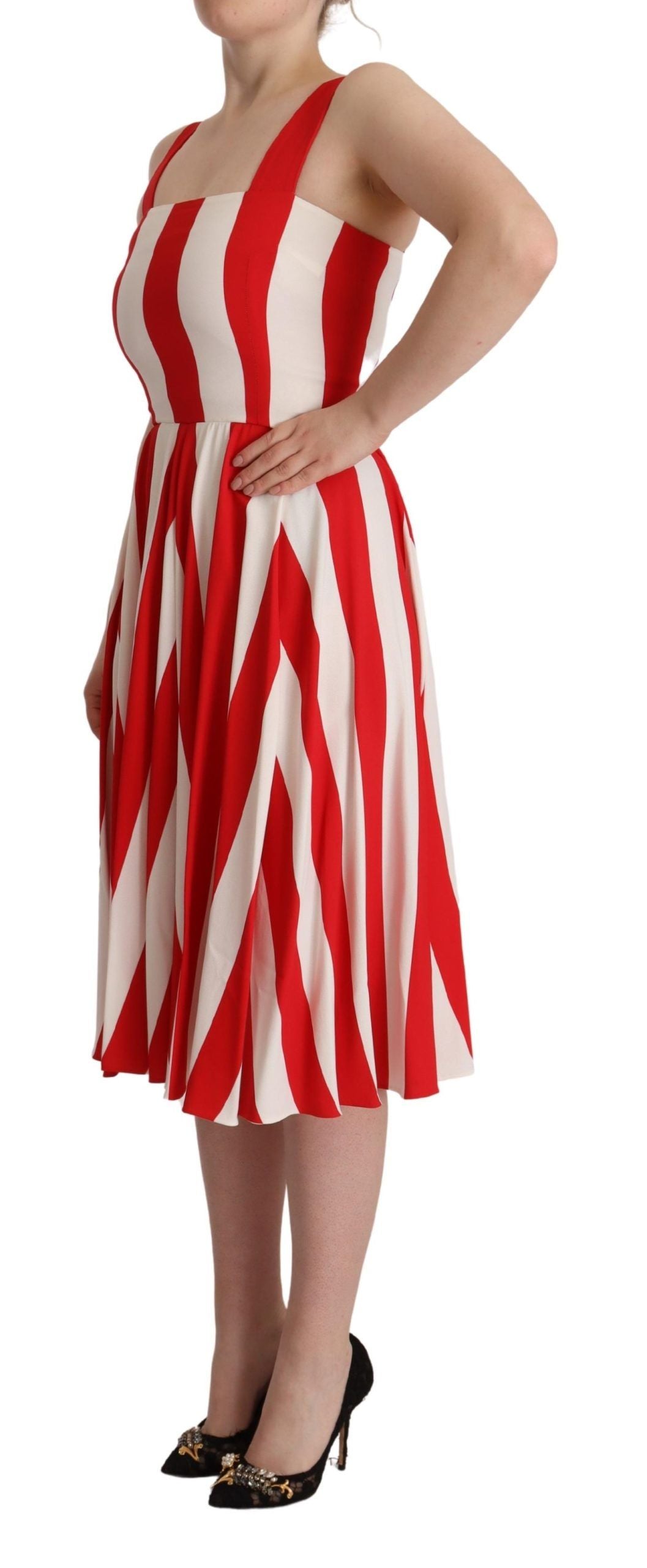 Weiß-rotes Stretch-A-Linien-Shiftkleid