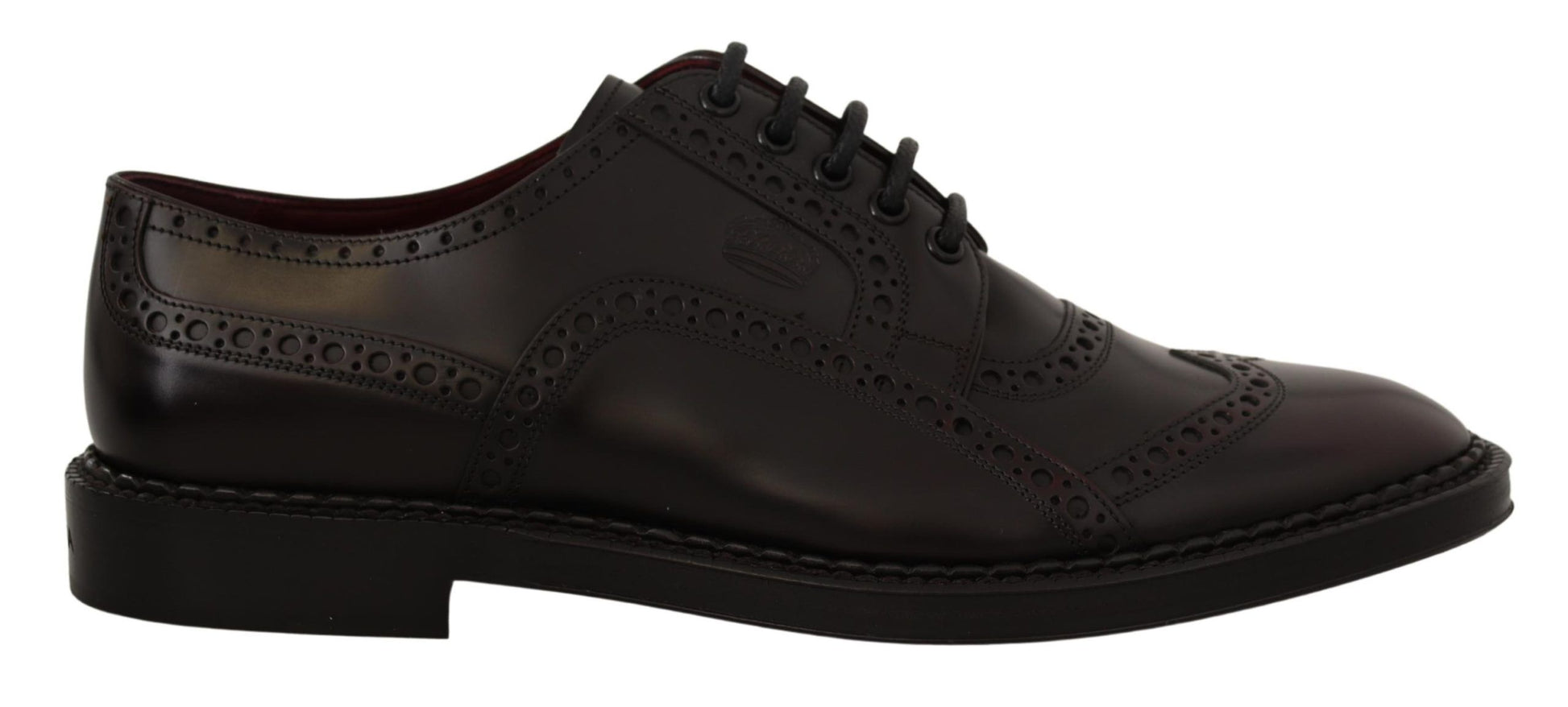 Lilafarbene Oxford-Schuhe aus Leder mit Flügelkappe
