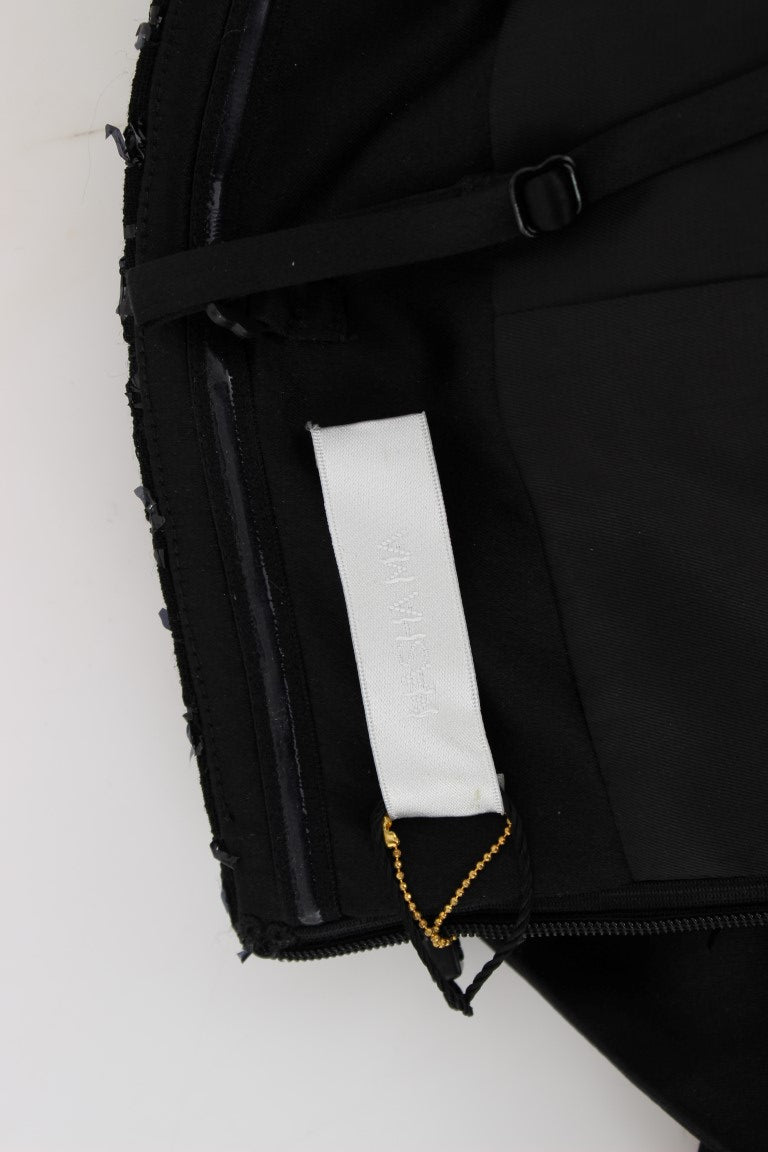 Schwarzes, trägerloses, verziertes Bleistiftkleid