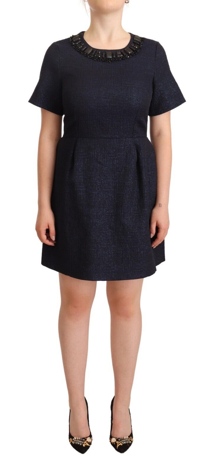 Schwarzes, verziertes Mini-A-Linien-Kleid mit kurzen Ärmeln