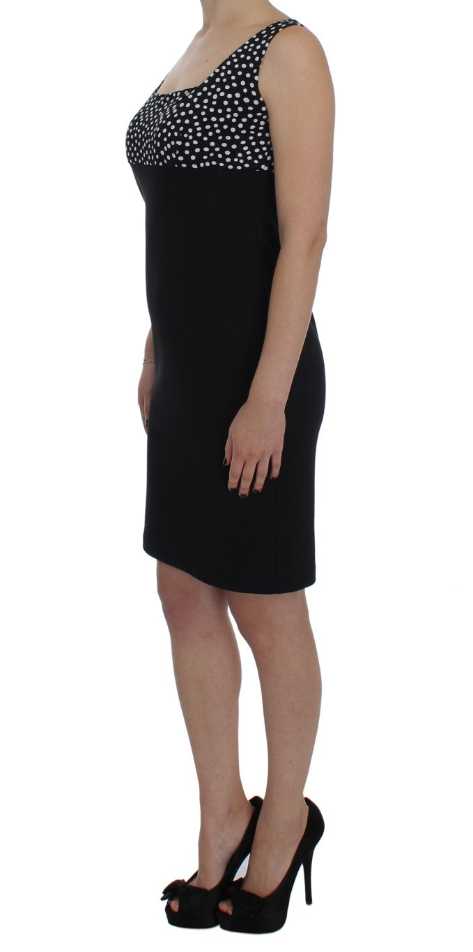 Schwarzes Stretch-Etuikleid und Pullover-Set