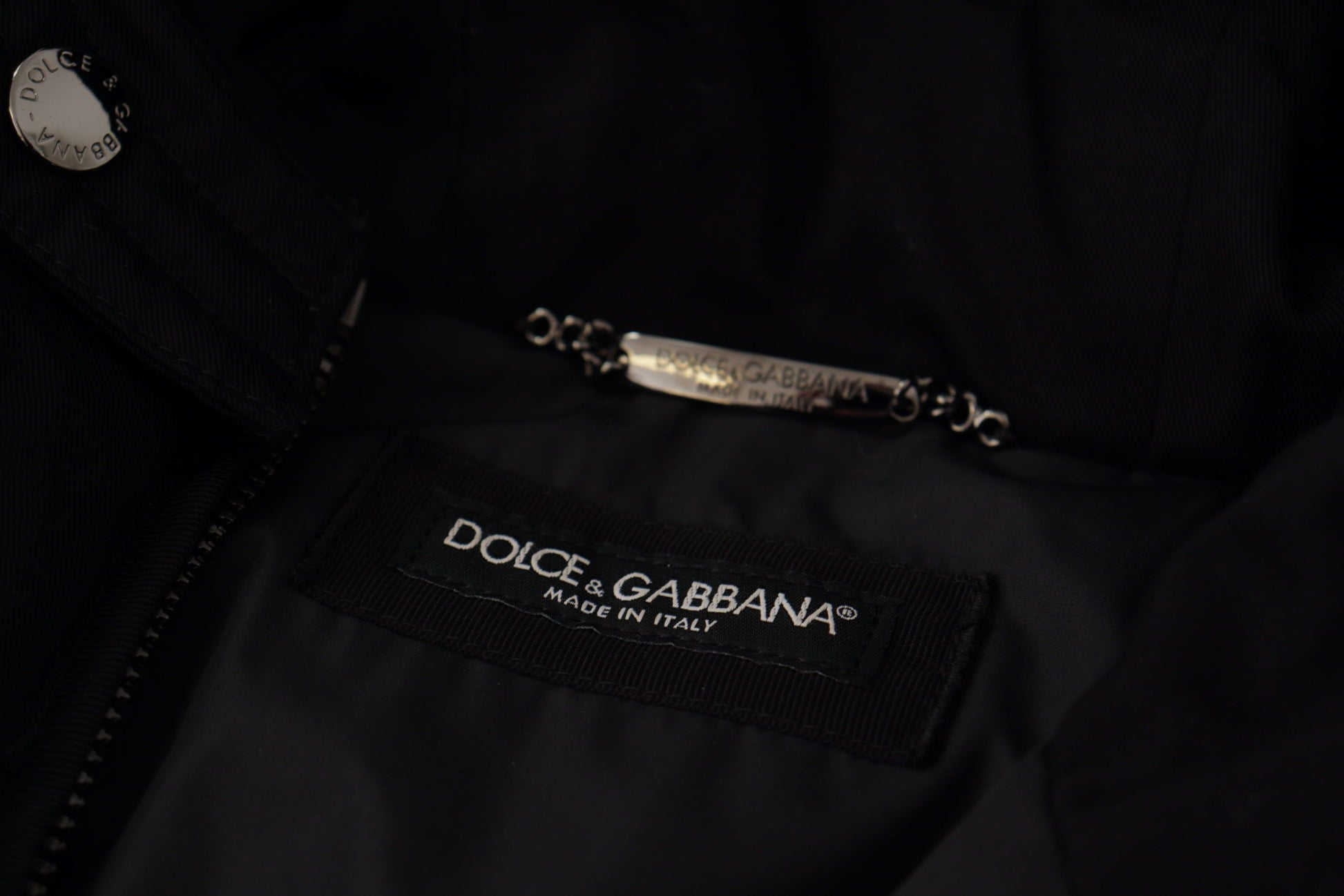 Schwarzer Nylon-Parka mit Kapuze, Winterjacke