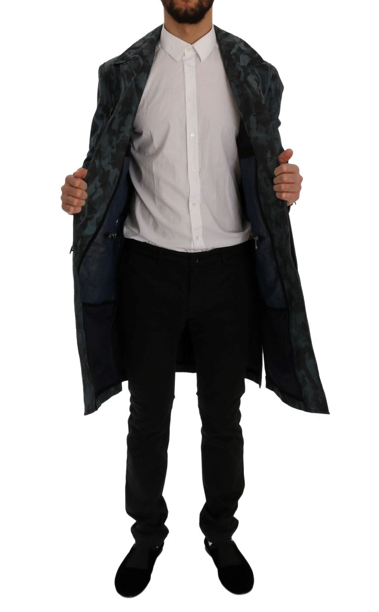 Blauer Camouflage-Trenchcoat