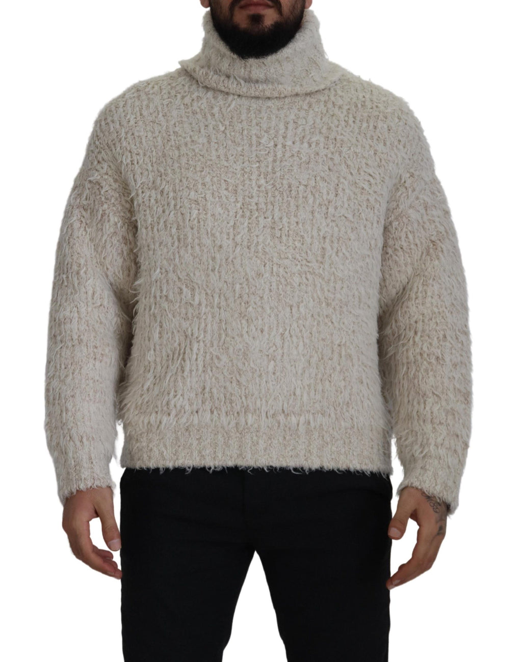 Cremefarbener Rollkragenpullover aus Wollstrick