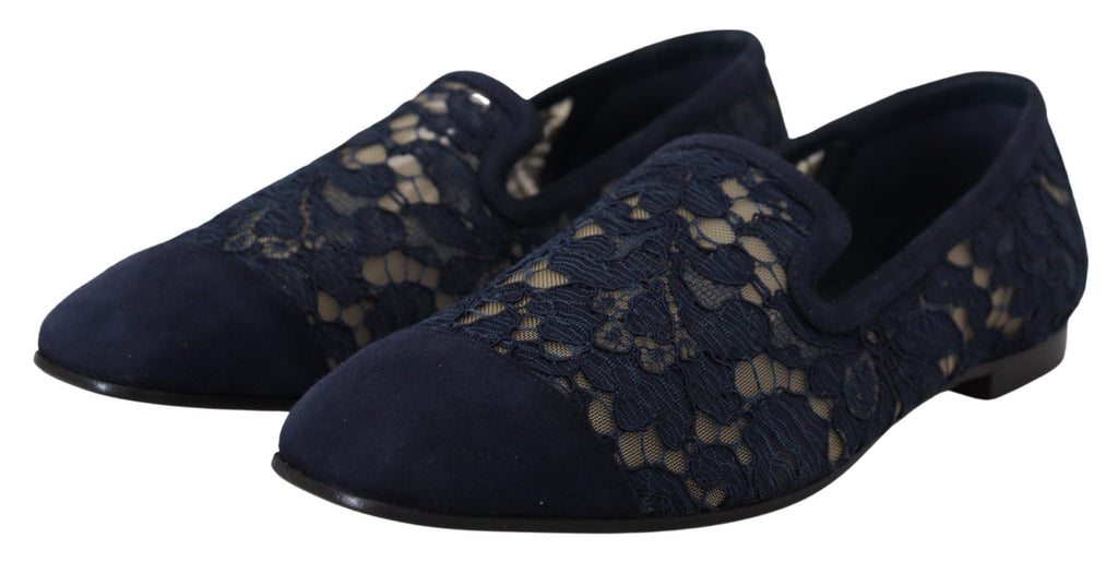 Blaue Slipper mit Blumenspitze
