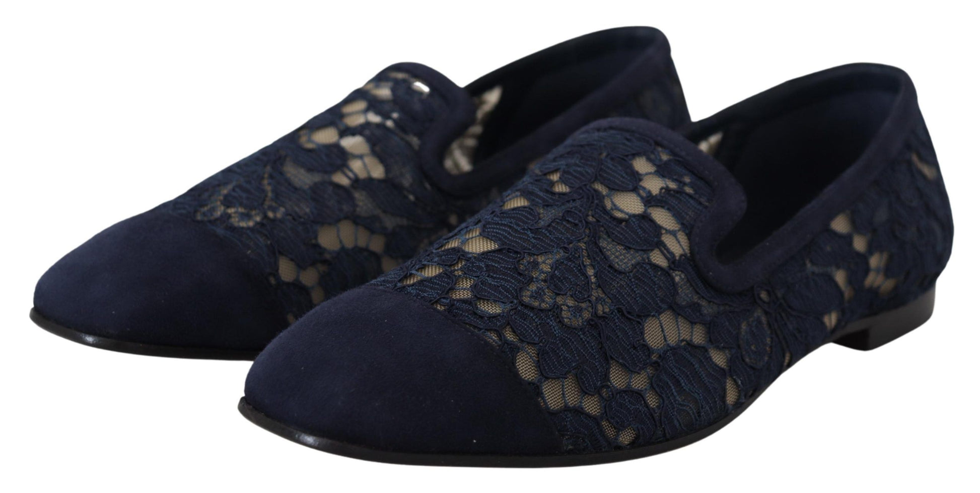 Blaue Slipper mit Blumenspitze