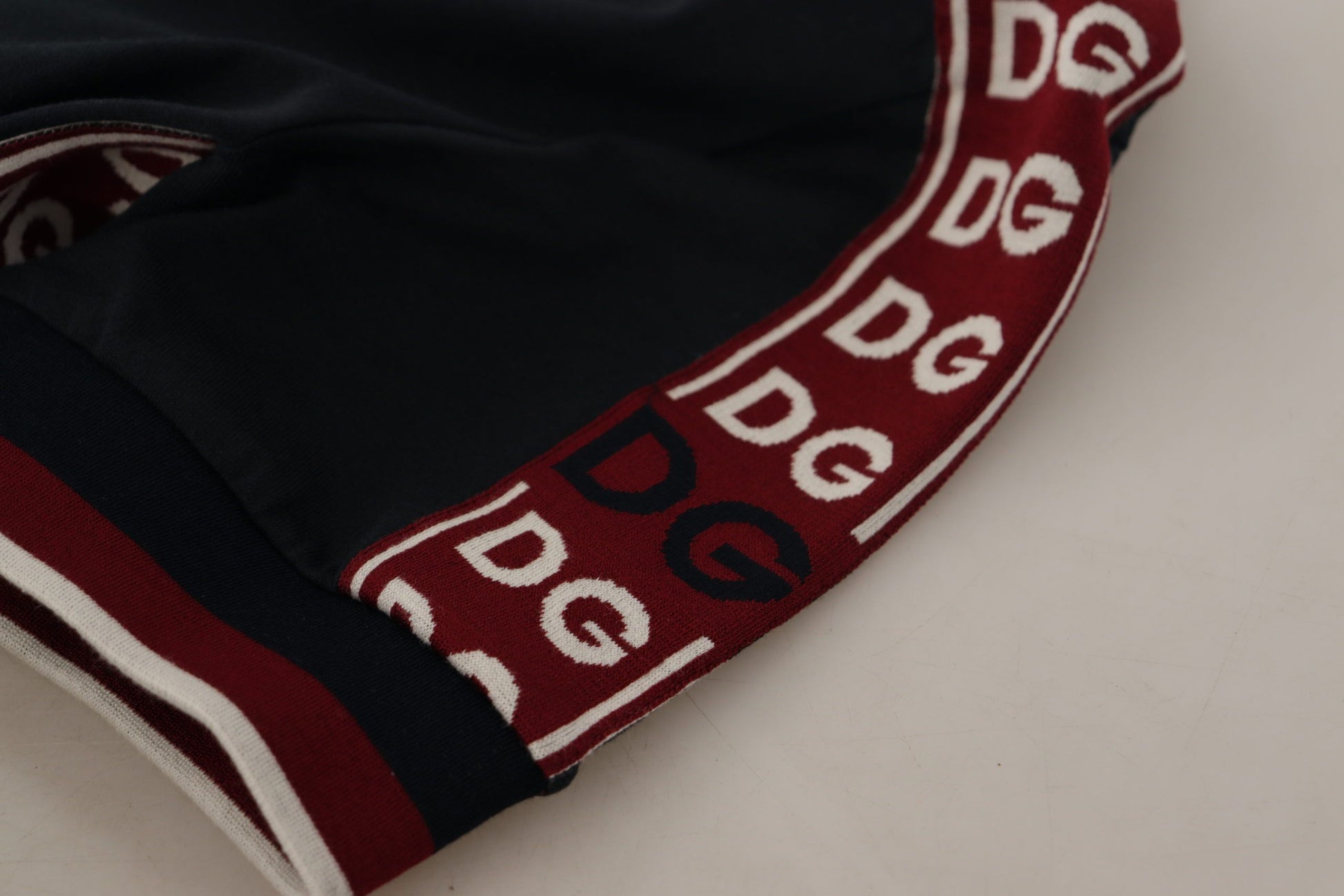 Schwarzes #DGMillennials-T-Shirt aus 100 % Baumwolle