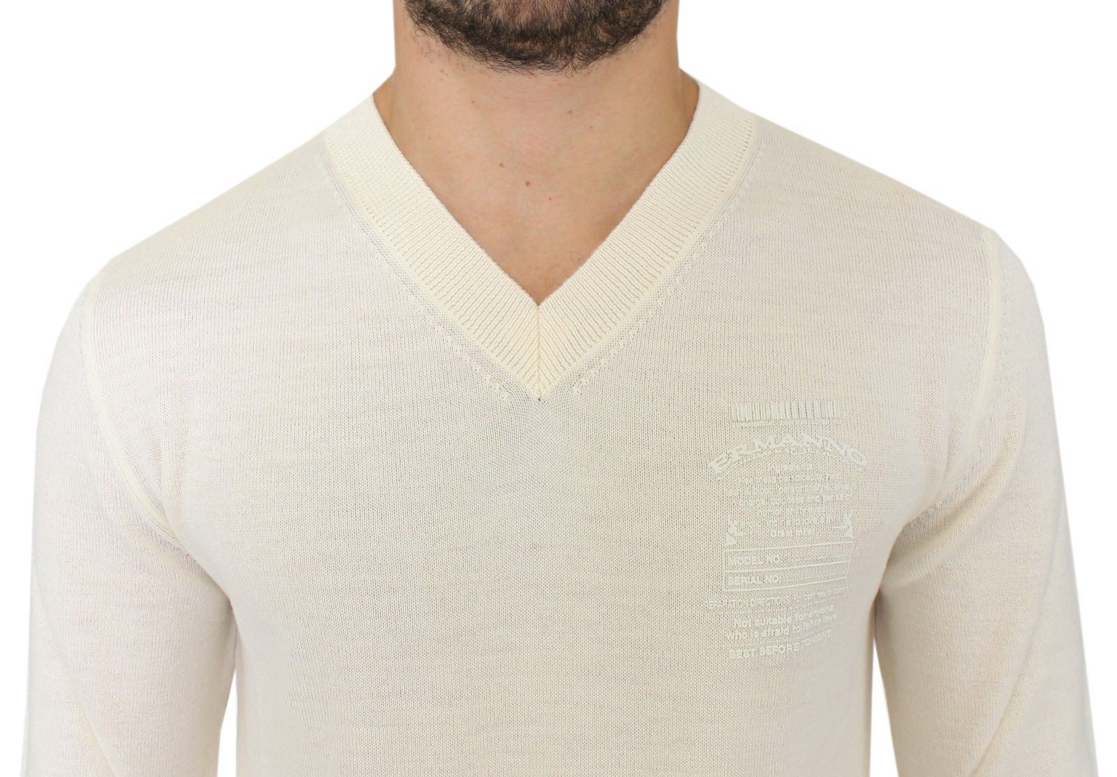 Pullover aus Wollmischung mit V-Ausschnitt in Off-White
