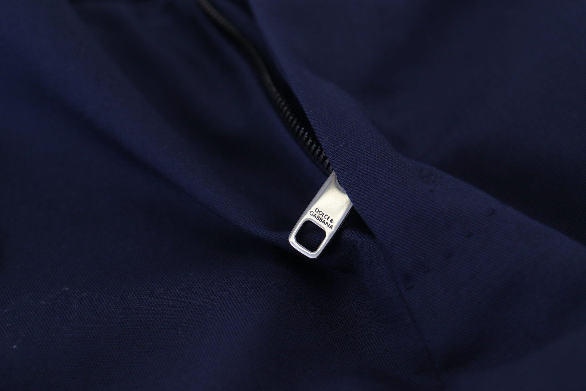Blaue Chinohose aus Leinen und Baumwolle mit schmaler Passform
