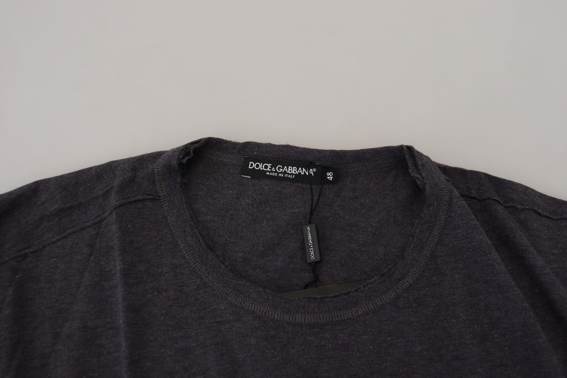 Graues Kurzarm-T-Shirt aus Baumwolle mit Rundhalsausschnitt