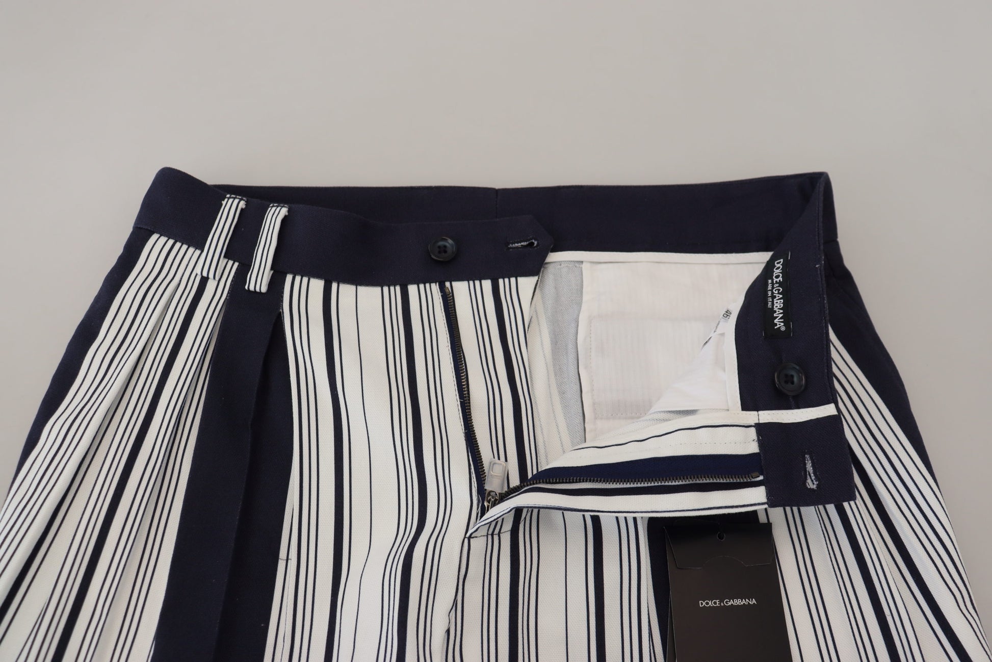 Weiße, gestreifte Cropped-Hose aus Baumwolle