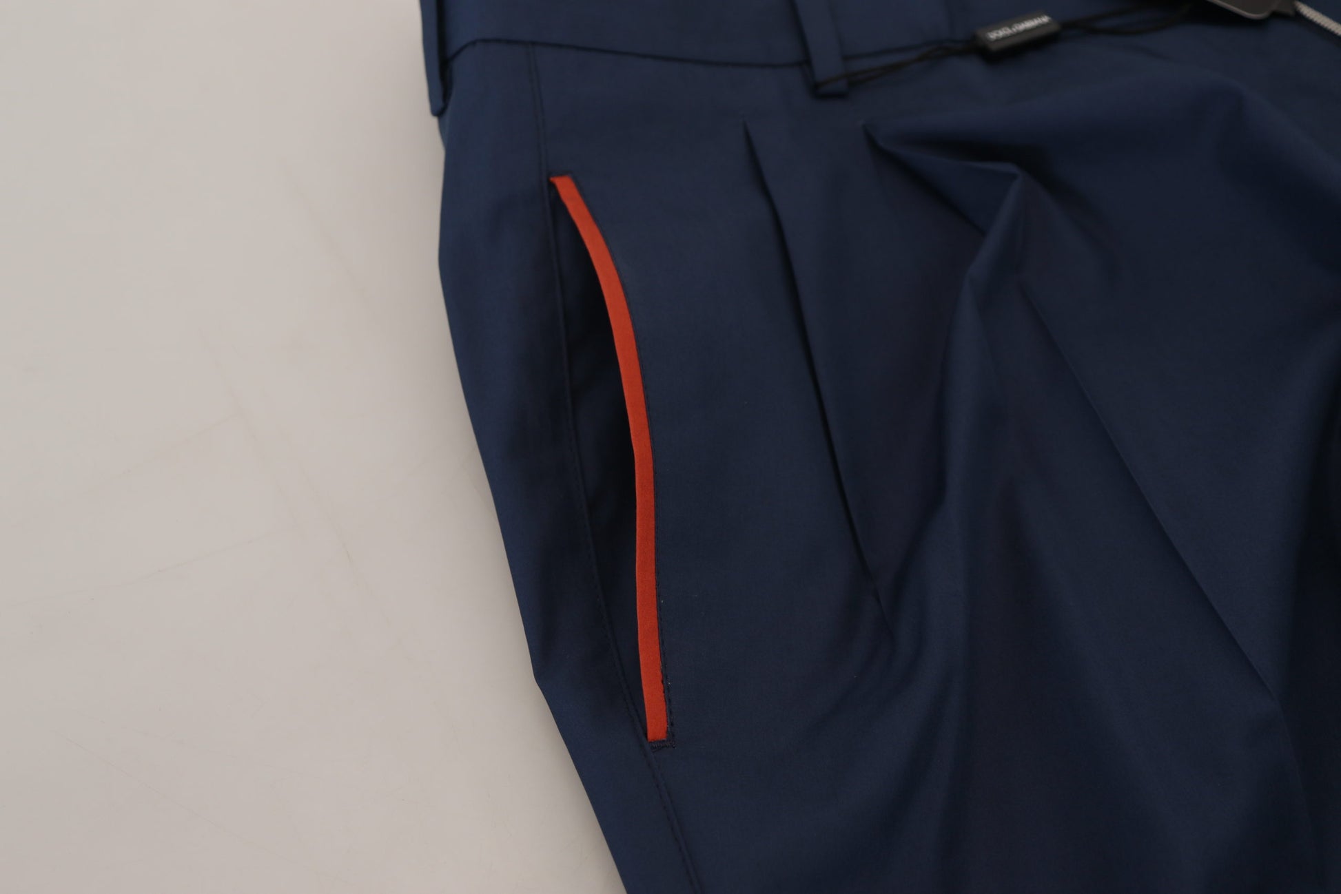 Blaue Chinohose aus Baumwolle
