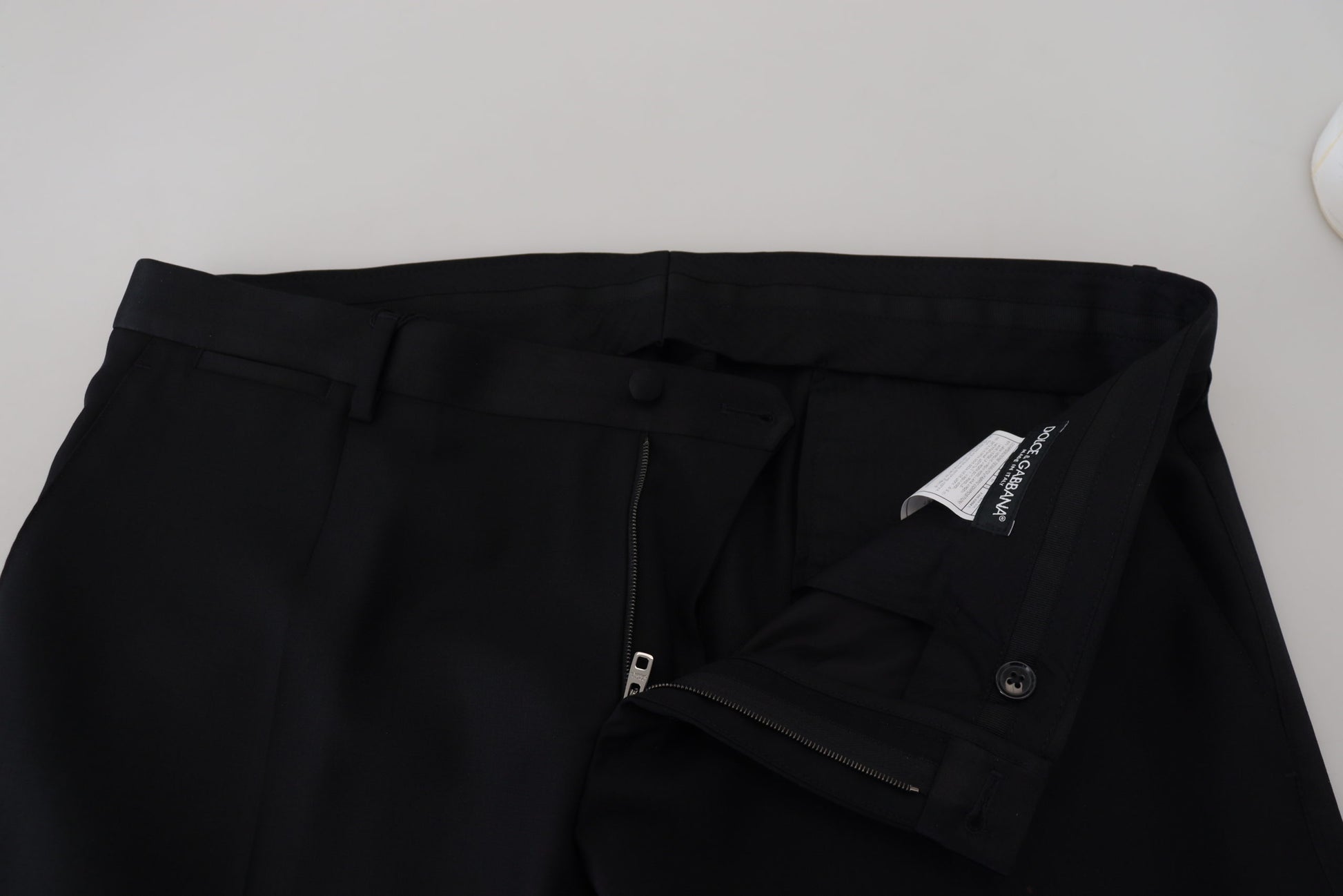 Schwarze Chinohose aus Wolle