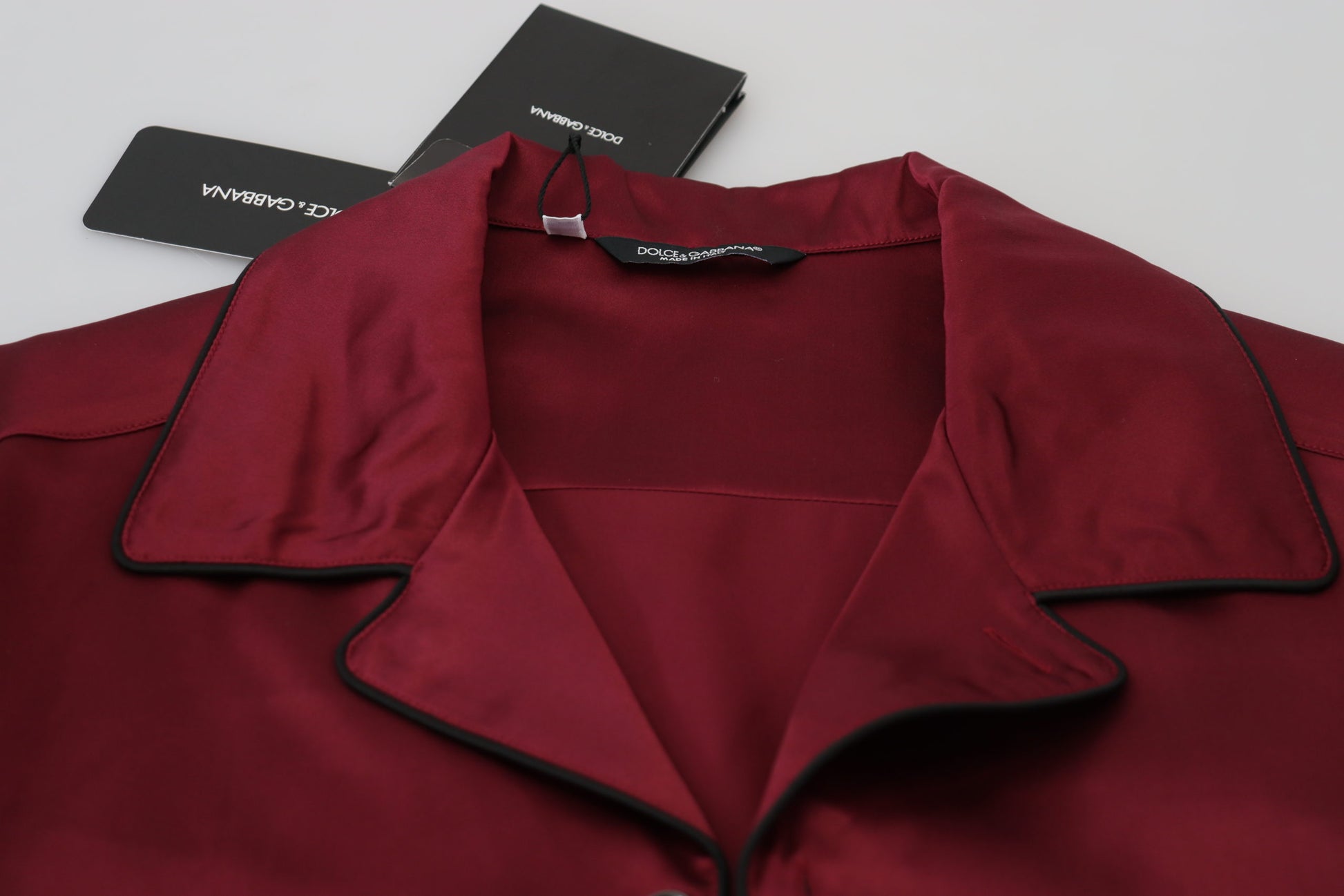 Rotes Lounge-Top aus Seide, Pyjama-Nachtwäsche