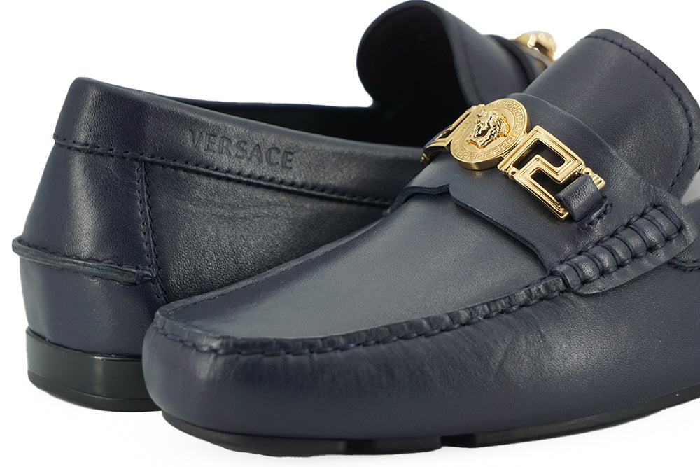 Elegante Loafer aus marineblauem Kalbsleder