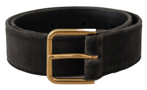 Brauner Samtgürtel mit goldfarbener Metallschnalle und Logo