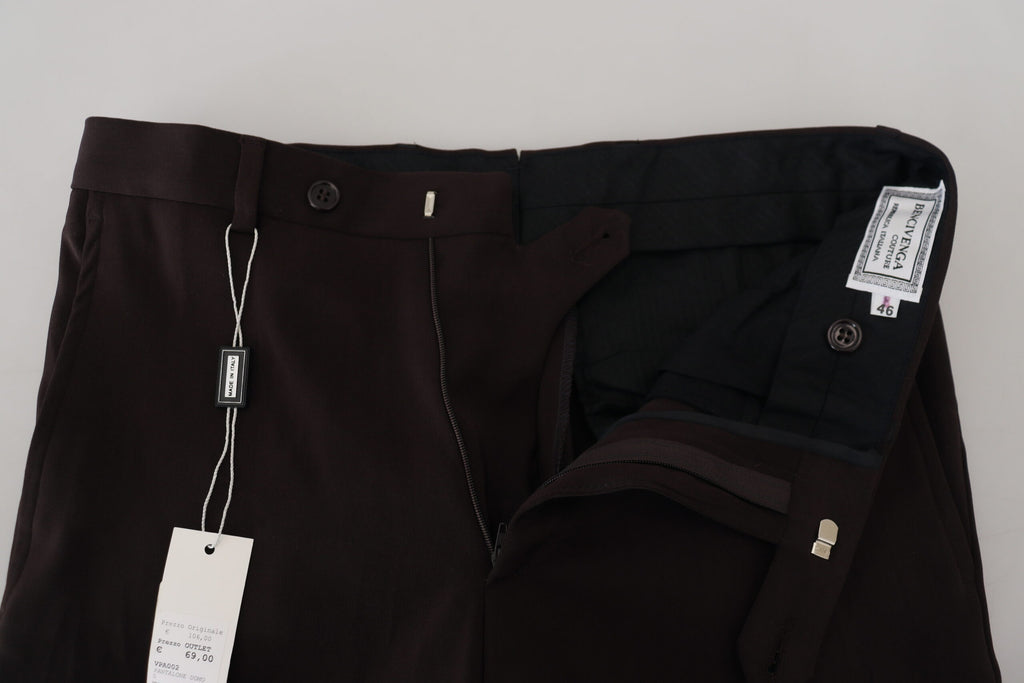 Braune, gerade geschnittene Herrenhose