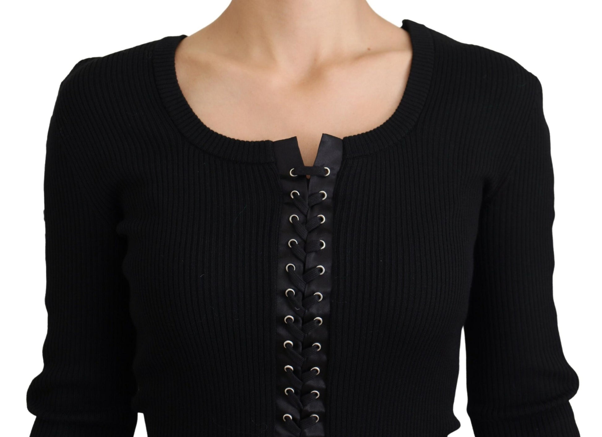 Schwarzer Strickpullover aus Wolle mit Bindeband und schmaler Passform