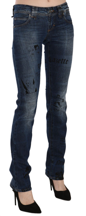 Blaue Skinny-Jeans mit niedrigem Bund und Zeitungsdruck