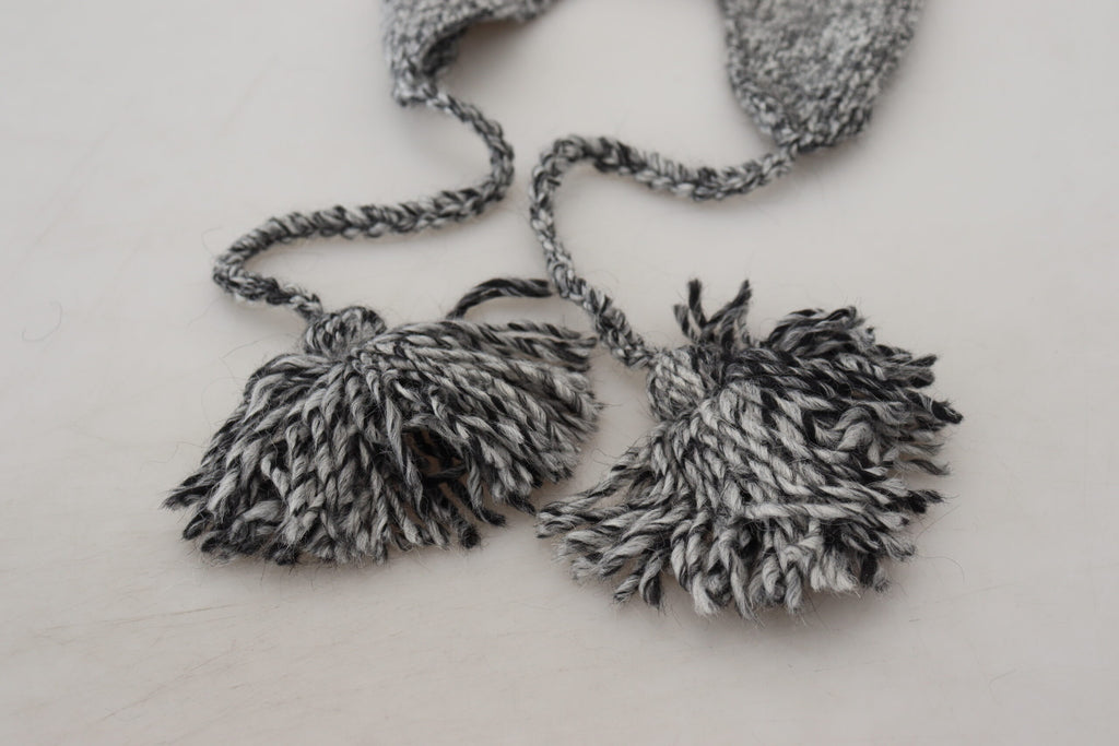 Graue warme Fleece-Strickmütze mit Ohrenklappen